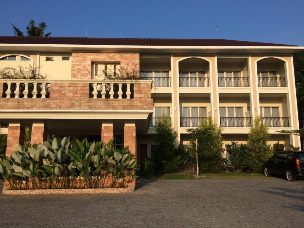Nina 2* Salatiga